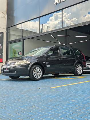 RENAULT MEGANE 1.6 DYNAMIQUE GRAND TOUR 16V FLEX 4P MANUAL RENAULT MEGANE 1.6 DYNAMIQUE GRAND TOUR 16V FLEX 4P MANUAL